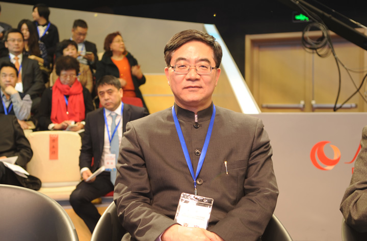 ͬ��(j��)��W(xu��)��У�L(zh��ng)  �����Ժʿ