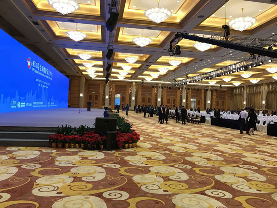 ���ھŌ�ȫ�򽡿����M������_Ļʽ�F��