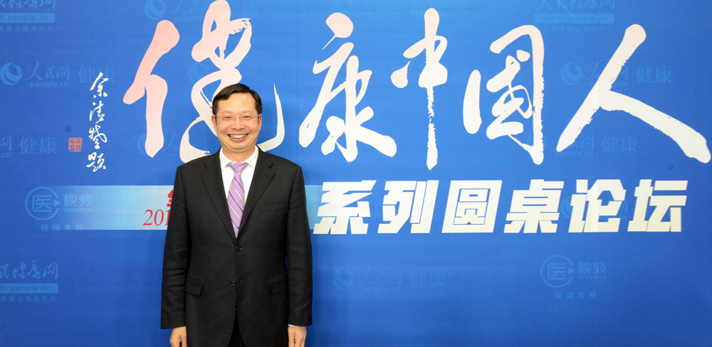 華廈眼科醫(yī)院集團董事長蘇慶燦