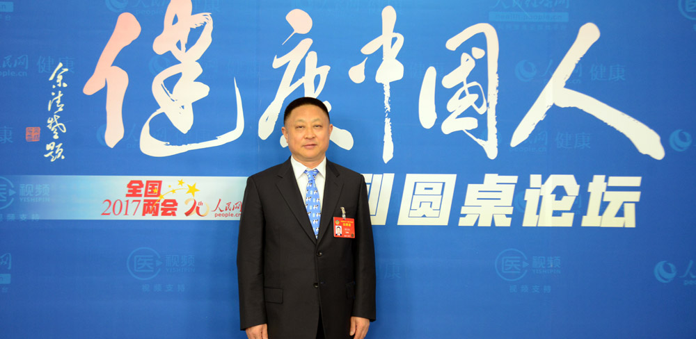 全國(guó)政協(xié)委員、洛娃集團(tuán)董事長(zhǎng)胡克勤