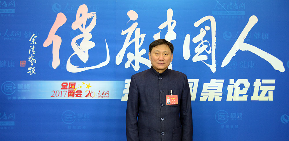 第十二屆全國政協(xié)委員、北京大學(xué)第一醫(yī)院心內(nèi)科主任霍勇