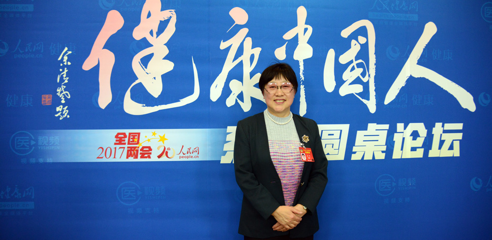 全國政協(xié)委員、首都醫(yī)科大學(xué)宣武醫(yī)院神經(jīng)外科主任凌鋒