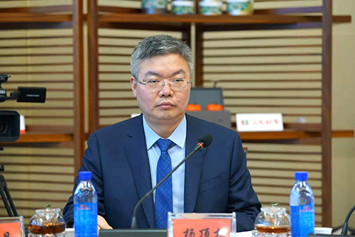 楊頂權(quán) 中日友好醫(yī)院皮膚性病科主任醫(yī)師