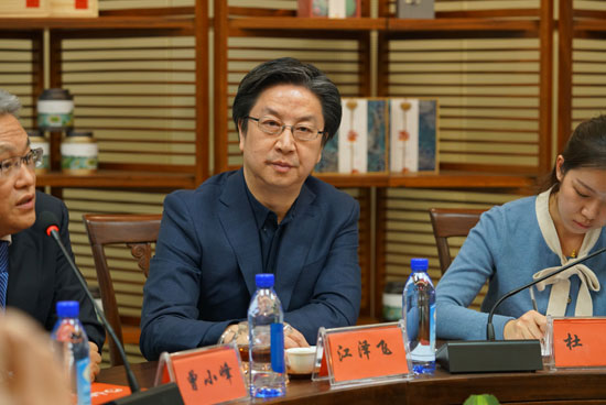 江澤飛 北京307醫(yī)院乳癌科主任