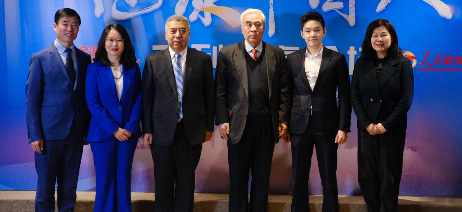 �����Ї�(gu��)��ϵ�ЈA��Փ��֮���Ƅ�(d��ng)�����t(y��)ˎ��(chu��ng)�� ���������Ї�(gu��)������(ch��ng)���e��Ӱ