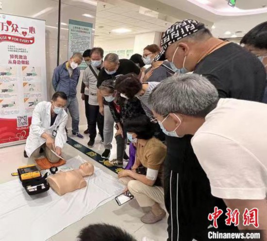 搶救心源性猝死患者專家:抓住“黃金4分鐘”十分重要