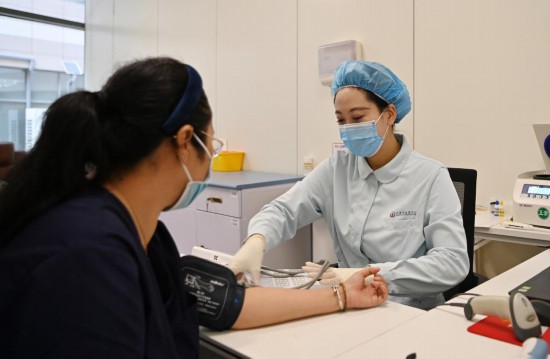 2023��8��8���������ѪҺ���ĵĹ����ˆT�ڽ����V���o�I(xi��n)Ѫ�ߜy��Ѫ�������A��ӛ�� ��Ȼ �z